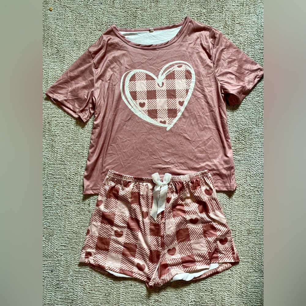 💗 Pink Plaid Heart Pajama Set – Size Medium